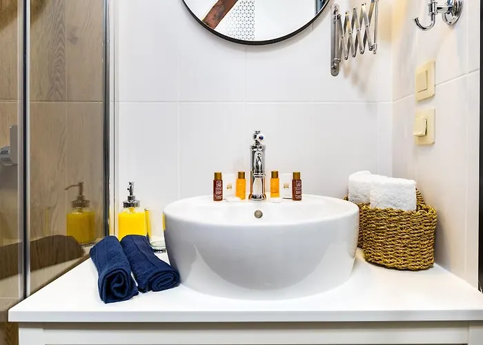 Kapana Art Sky Parking Included