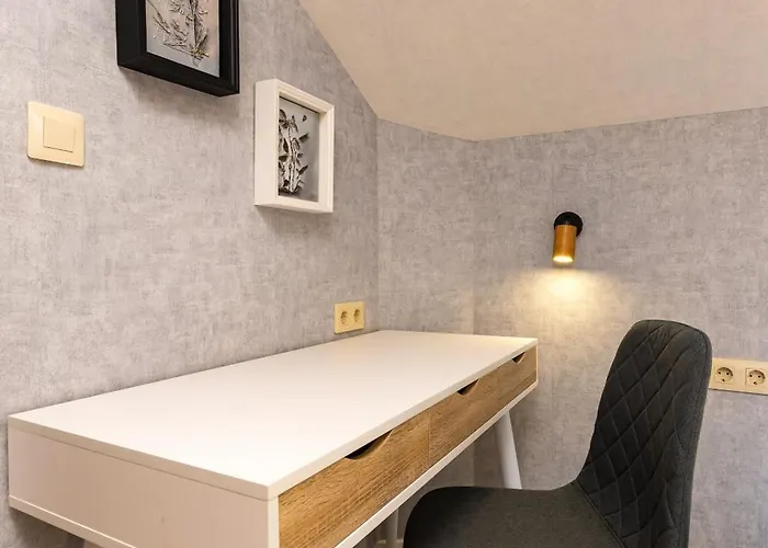 Kapana Art Sky Parking Included