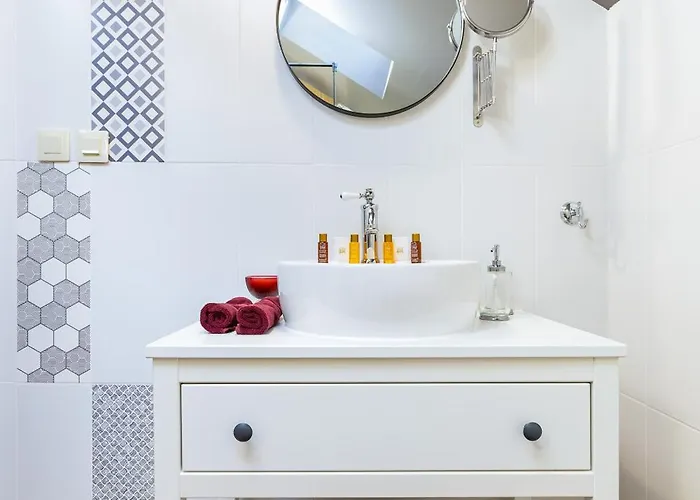 Kapana Art Sky Parking Included 3*