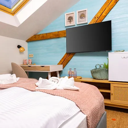 Kapana Art Sky Parking Included Gasthof Plowdiw