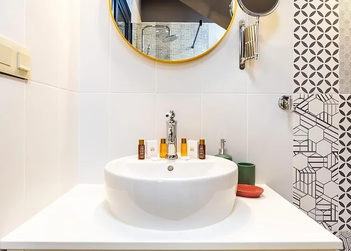 招待所 Kapana Art Sky Parking Included 普罗夫迪夫